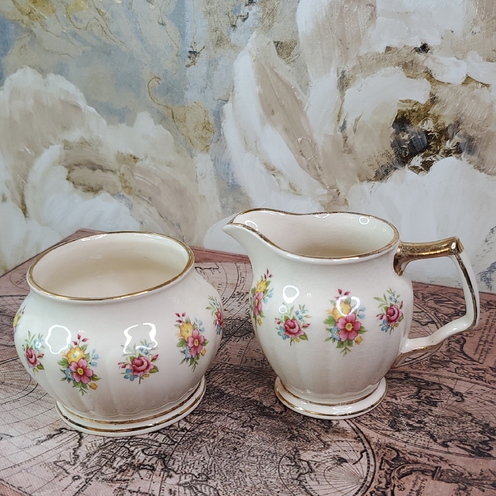 2pc Sadler England Floral Cream and Sugar Set